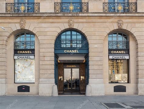 Paese che vai  negozio che trovi!: Negozi storici: Chanel, Parigi